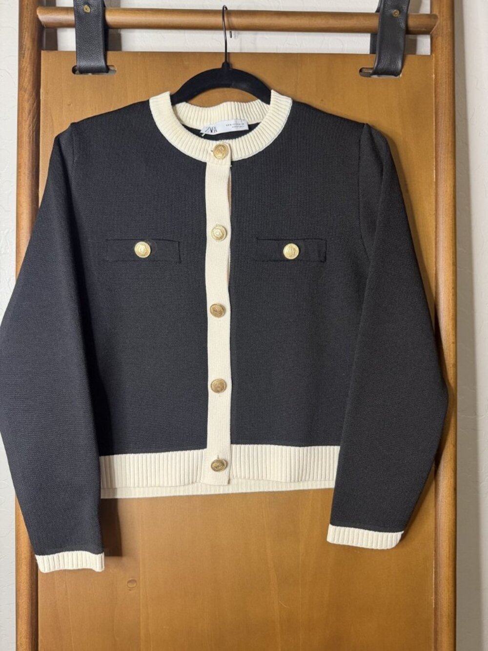 Zara Black & Cream Contrast-Trim Gold-Button Cardigan M